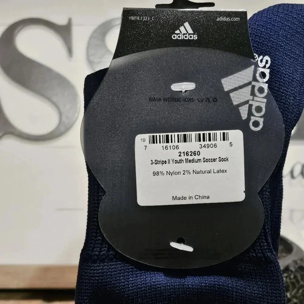 Adidas 3 Stripe II Youth Soccer Socks Med  Youth 8-9.5